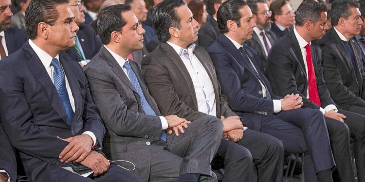 Atestigua Silvano Aureoles instalación de la Junta de Gobierno del INSABI