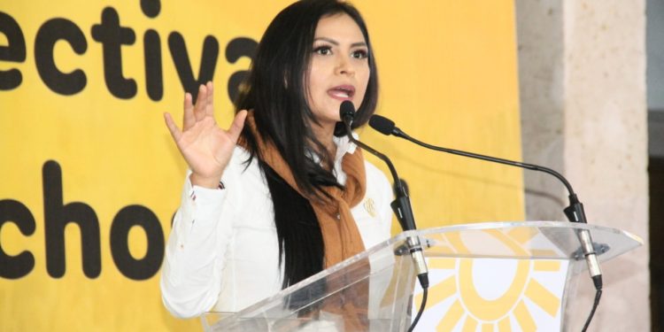 Combate a la corrupción debe ser permanente y no sólo moda sexenal: Araceli Saucedo