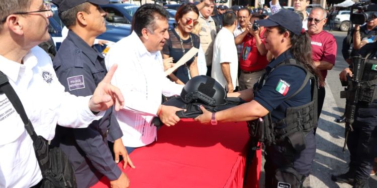 Apatzingán recupera la confianza en sus autoridades: JLCL