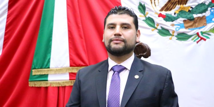 Michoacán no puede resistir más tiempo carga económica del sector educativo: Octavio Ocampo