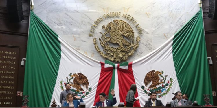 Exhorta Congreso del Estado al Gobierno del Estado para que realice las gestiones necesarias para pagar adeudos que se tienen con los trabajadores del sector educativo