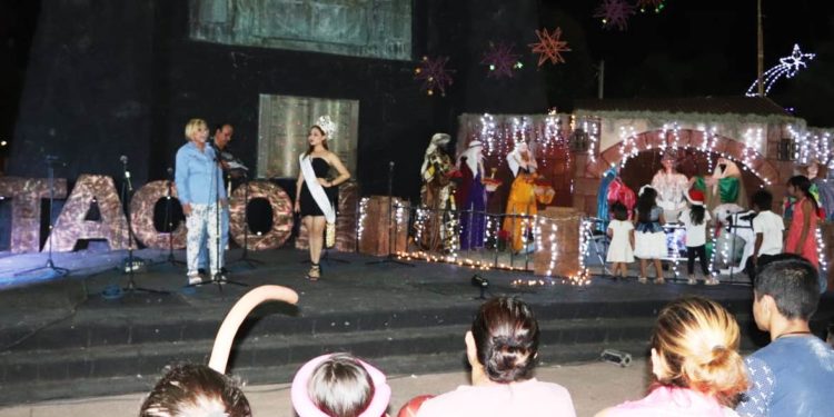 Inician las festividades decembrinas en Apatzingán