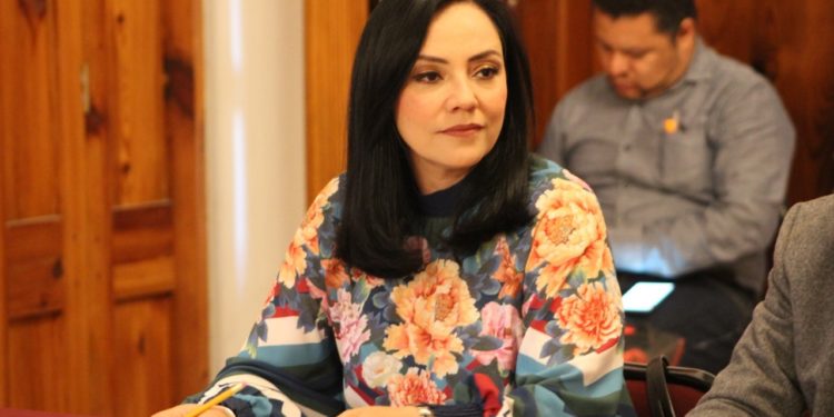 Reconoce Adriana Hernández procesos de selección de aspirantes en el Poder Judicial