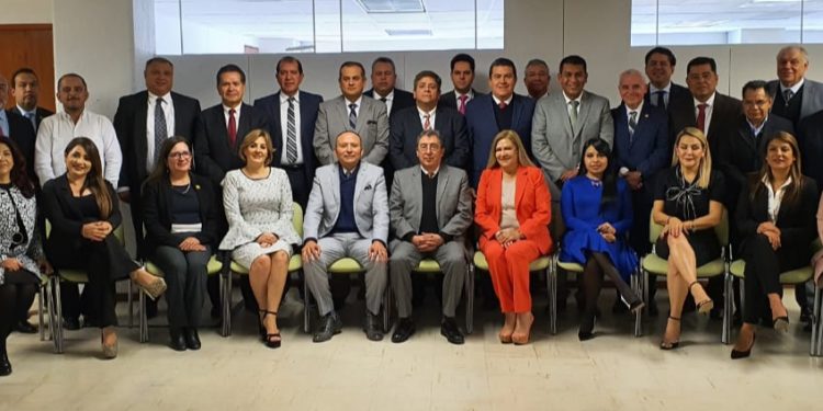 En reunión nacional, busca CECyTEM fortalecer la educación de su alumnado