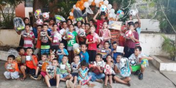 Reciben 16 albergues escolares de Michoacán, a los Reyes Magos del CECyTEM