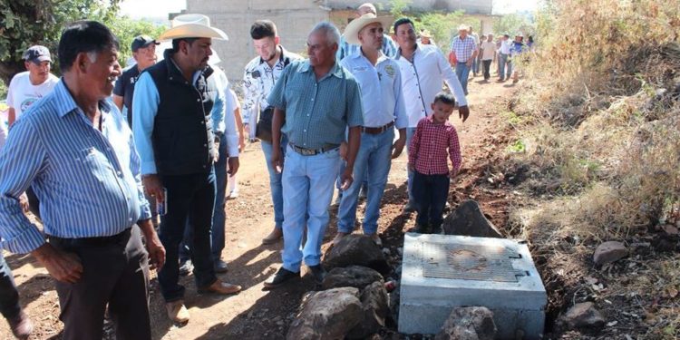 Gobierno de Juárez entrega obra en el Aguaje