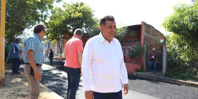 Inicia la segunda etapa de la reconstrucción de la Avenida Constituyentes en Apatzingán