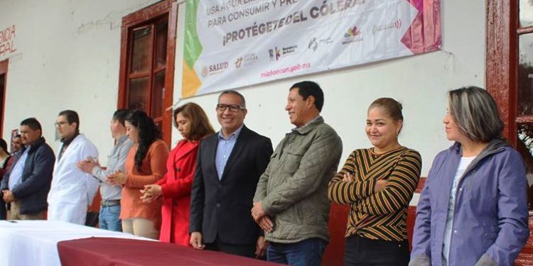 Gobierno de Huiramba y del Estado acercan servicios a la ciudadanía para expedición de licencias