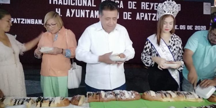 Parten rosca de 120 metros en Apatzingán