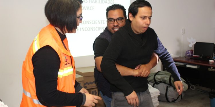 Capacitan a personal de apoyo a Palomas Mensajeras, en primeros auxilios