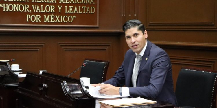 NECESARIO DEFENDER AUTONOMÍA DEL INE: JAVI PAREDES