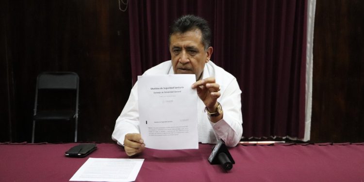 Alcalde de Apatzingán recomienda suspender servicios no esenciales