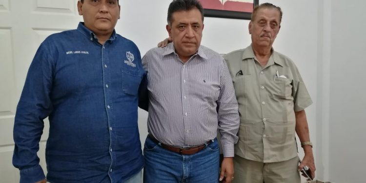 Miguel Larios Ávalos, nuevo administrador del panteón de Apatzingán