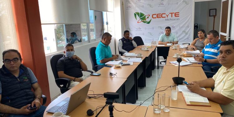 Buscan directivos del CECyTEM nuevas estrategias educativas ante el COVID-19