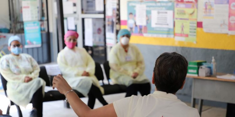 Fundamental, no automedicarse y acudir al médico en caso de dificultad respiratoria: SSM