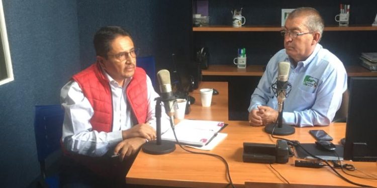 Utiliza CECyTEM herramientas de comunicación para informar al estudiantado y a la población