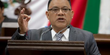 Confrontación entre Estado y Federación, el cáncer de Michoacán: Fermín Bernabé