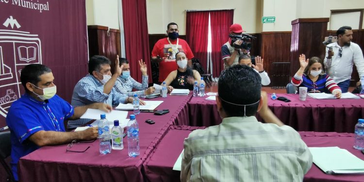 Aprueban cuentas públicas y primer informe trimestral