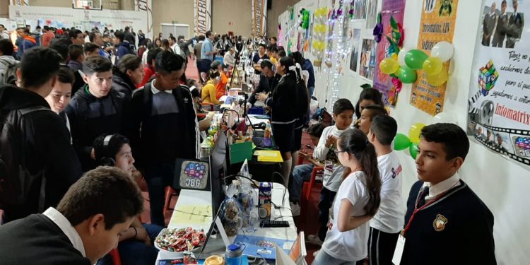 Más de mil 600 divulgadores participaron en la Caravana de la Ciencia 2019-2020
