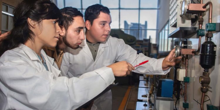 Egresados de Mantenimiento Industrial de la UTM logran una colocación de 85%