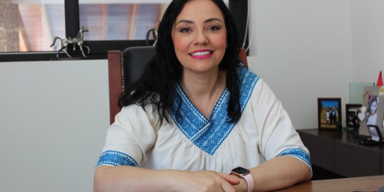 Habilita Adriana Hernández oficina virtual de gestión para atención durante la contingencia