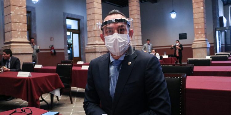 Reconoce Antonio Soto la entrega y compromiso del personal de Enfermería