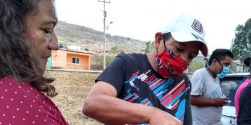 María Chávez impulsa la creación de huertos de traspatio para enfrentar las carencias económicas ante el COVID-19