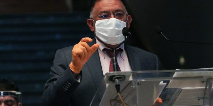 Reforma electoral frenará estigmatización política contra la mujer: Fermín Bernabé