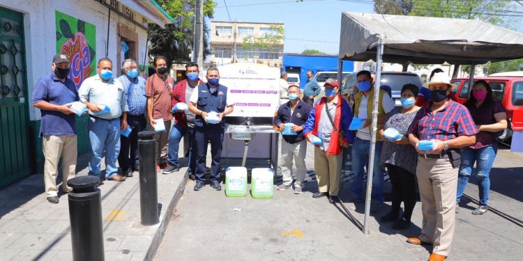Cuida Sedesoh la salud de comerciantes y usuarios de tianguis de Morelia, contra COVID-19