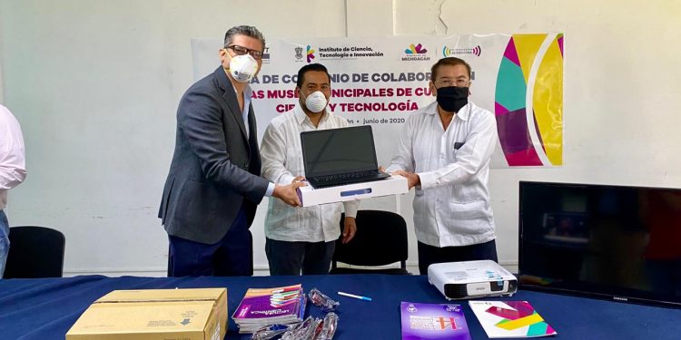 ITSA PRESENTE EN FIRMA DE CONVENIO DEL INSTITUTO DE CIENCIA Y TECNOLOGÍA (ICTI) Y AYUNTAMENTO DE TEPALCATEPEC