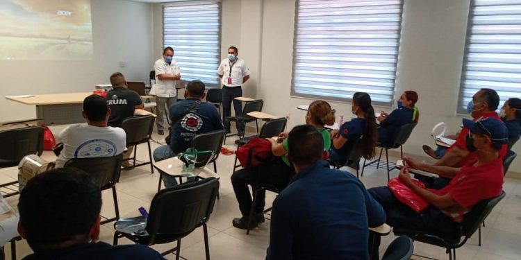 Paramédicos de la Jurisdicción Sanitaria 7 reciben capacitación