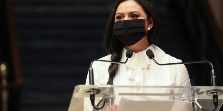 Violencia contra adultos mayores debe ser combatida desde todas las trincheras: Araceli Saucedo