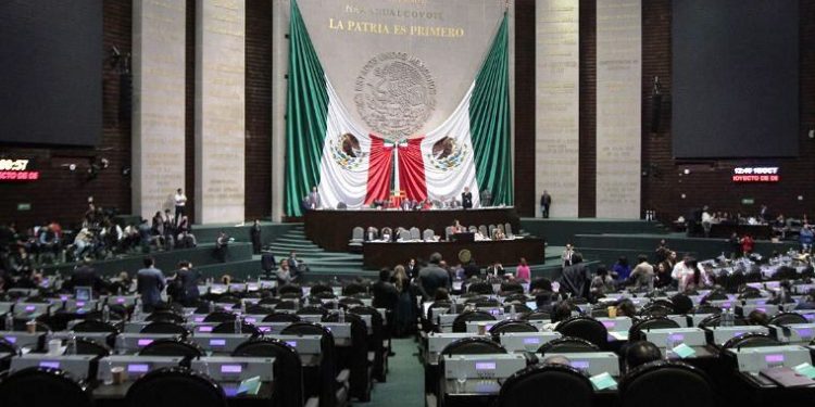 La Pandemia de las Pluris, los fifís y chairos de los Partidos en el ojo del huracán