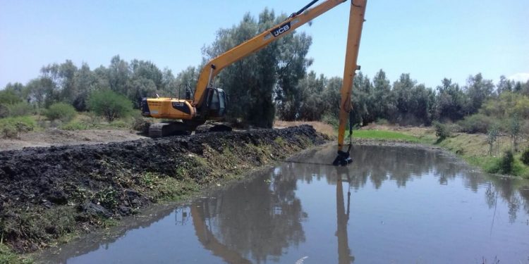 Rehabilita Gobierno del estado 158 km de caminos rurales en Nocupétaro