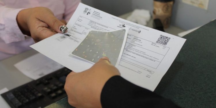 Advierte SFA sobre la venta y uso de documentos falsos