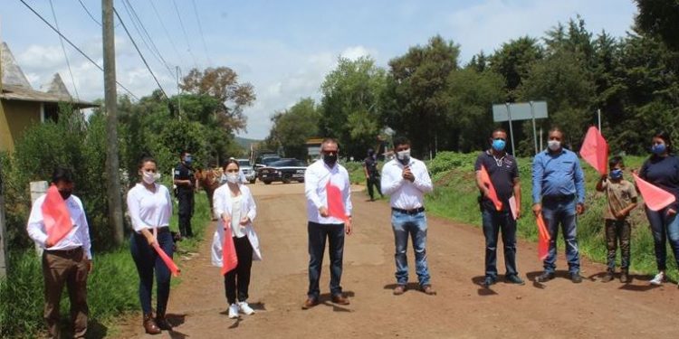 Gobierno de Huiramba avanza en la Pavimentación de Calles
