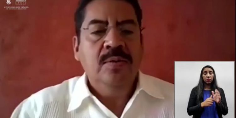 Que mujeres obtengan hasta el 100% de pensión por vejez a partir de los 15 a 28 años de servicio: Ángel Custodio