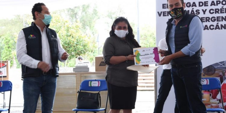 Permitirá Crédito del Plan Emergente mantener en operación a escuela de idiomas