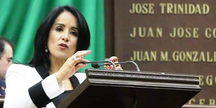 Lucila Martínez plantea recuperación de espacios públicos y de convivencia en Michoacán