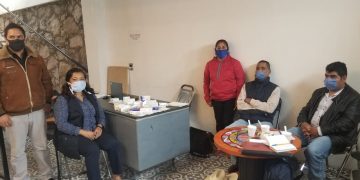 DIPUTADA FEDERAL MARÍA CHÁVEZ DONA MEDICAMENTOS AL CONCEJO COMUNAL DE PICHATARO