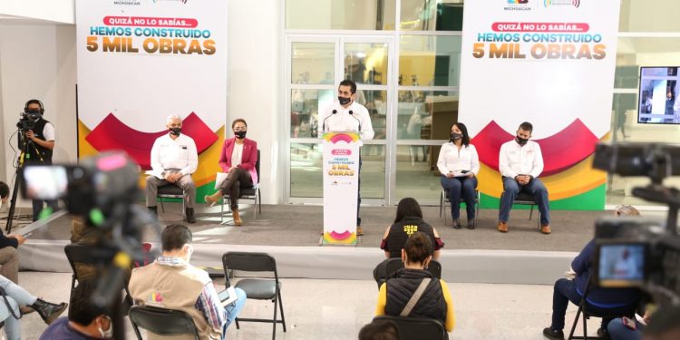 Presume Gobierno de Michoacán construcción de 5 mil obras en 5 años