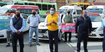 Dota Silvano Aureoles de protección sanitaria a operadores del transporte público