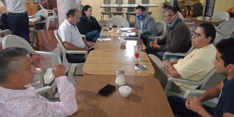 Asociaciones Civiles amplían simpatías por encima de Partidos