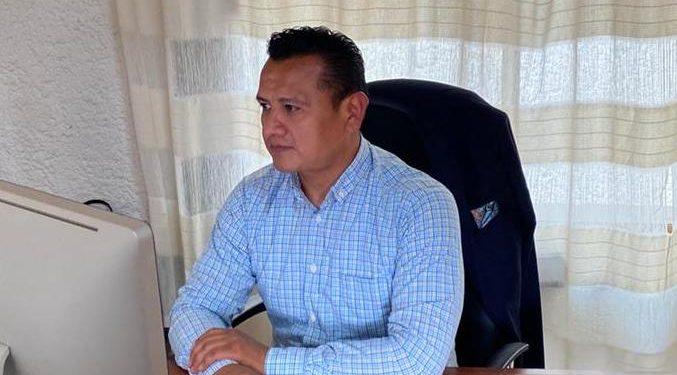 Sistema de educación a distancia permitirá combatir la deserción escolar: Torres Piña