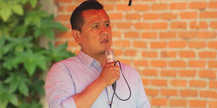 Detención de comuneros y estudiantes imposibilita llegar a acuerdos, llama Torres Piña a la mesura