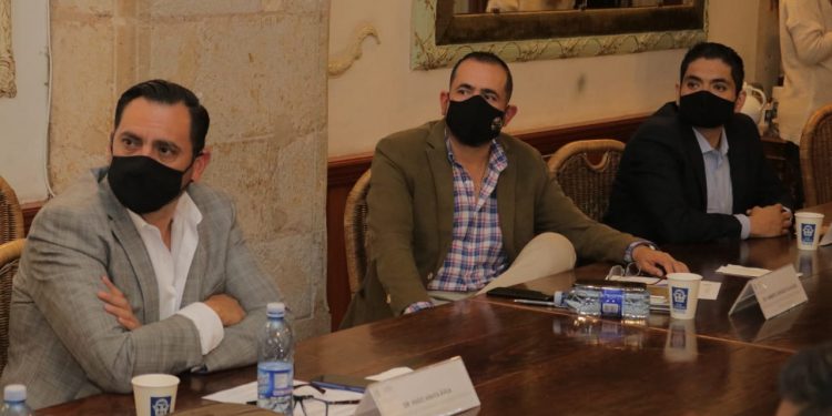 Reconoce Humberto González avances para garantizar defensa pública en Michoacán