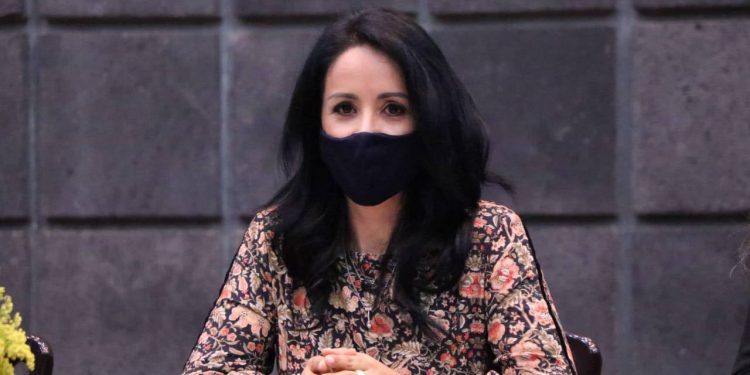 Lucila Martínez da positivo a COVID-19; se encuentra estable