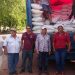 Con fertilizante, gobierno municipal apoya a productores