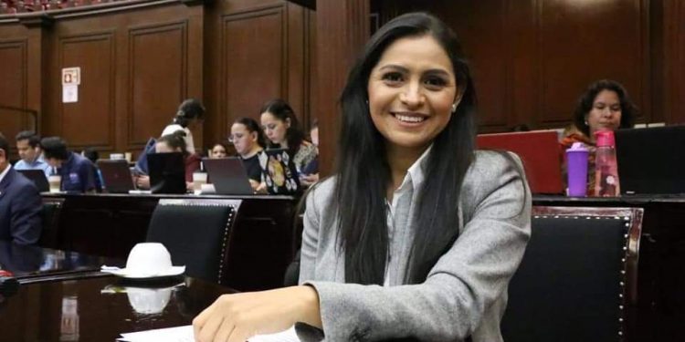 Nueva realidad nos obliga estar alerta frente a fraudes electrónicos: Araceli Saucedo