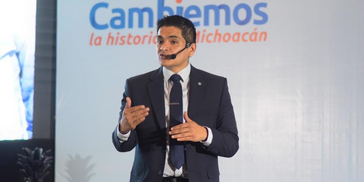 Arturo Hernández presenta resultados y soluciones en su segundo informe legislativo